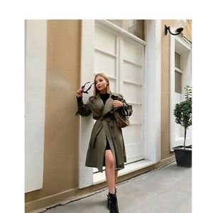 NWT Zara Trenchcoat